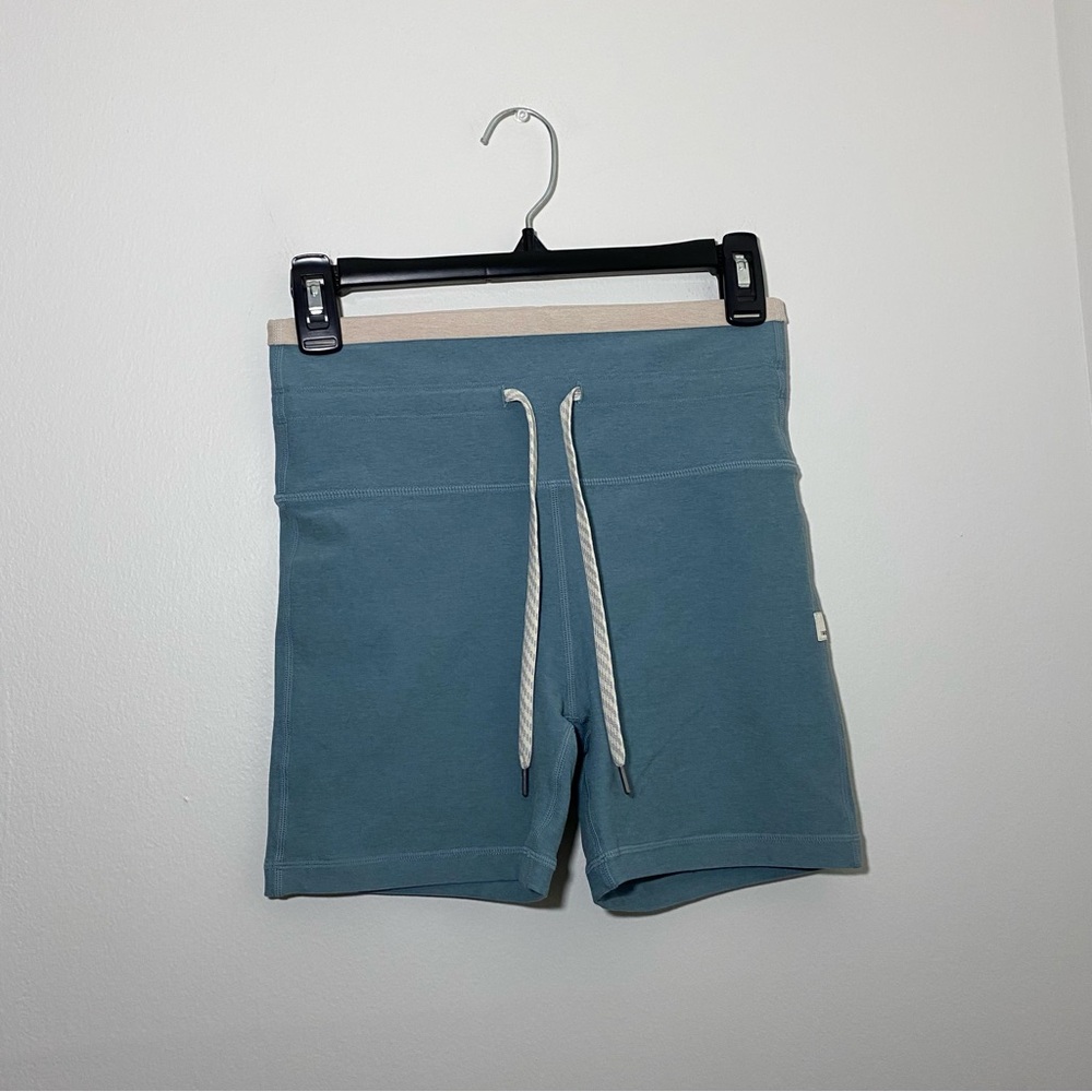 Vuori Vibe Elevation Short Size Small Shade Heather